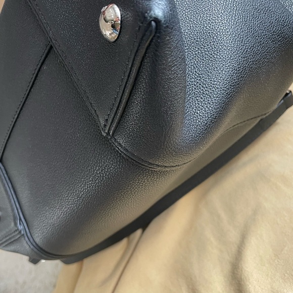 Louis Vuitton black leather top handle bag - Picture 3 of 13